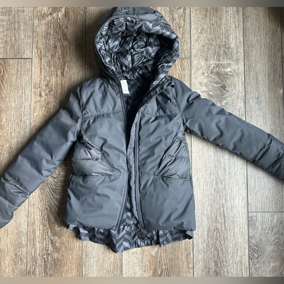 IVIVVA by Lululemon Reversible Girls Down Hooded Jacket Size 8 - Picture 4 of 8